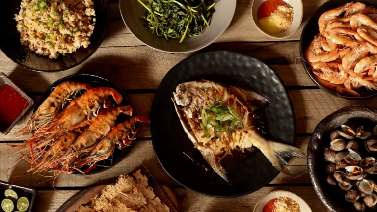 Read more about the article Eat Like Locals